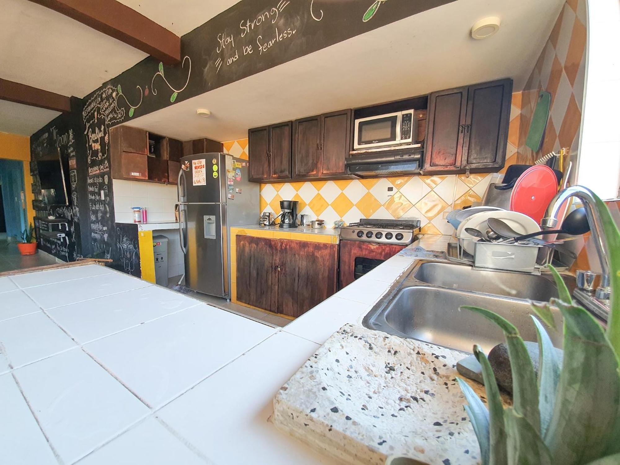 La Mercedes Lite Hostal By Mh Hotel กาลี ภายนอก รูปภาพ